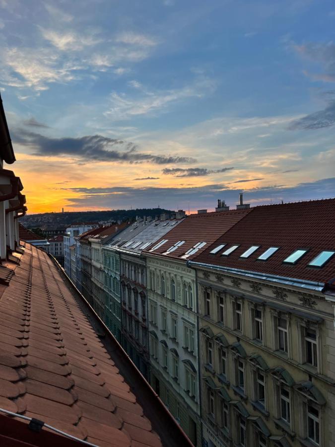 Black Pearl By Vysehrad Castle Prague Exterior photo